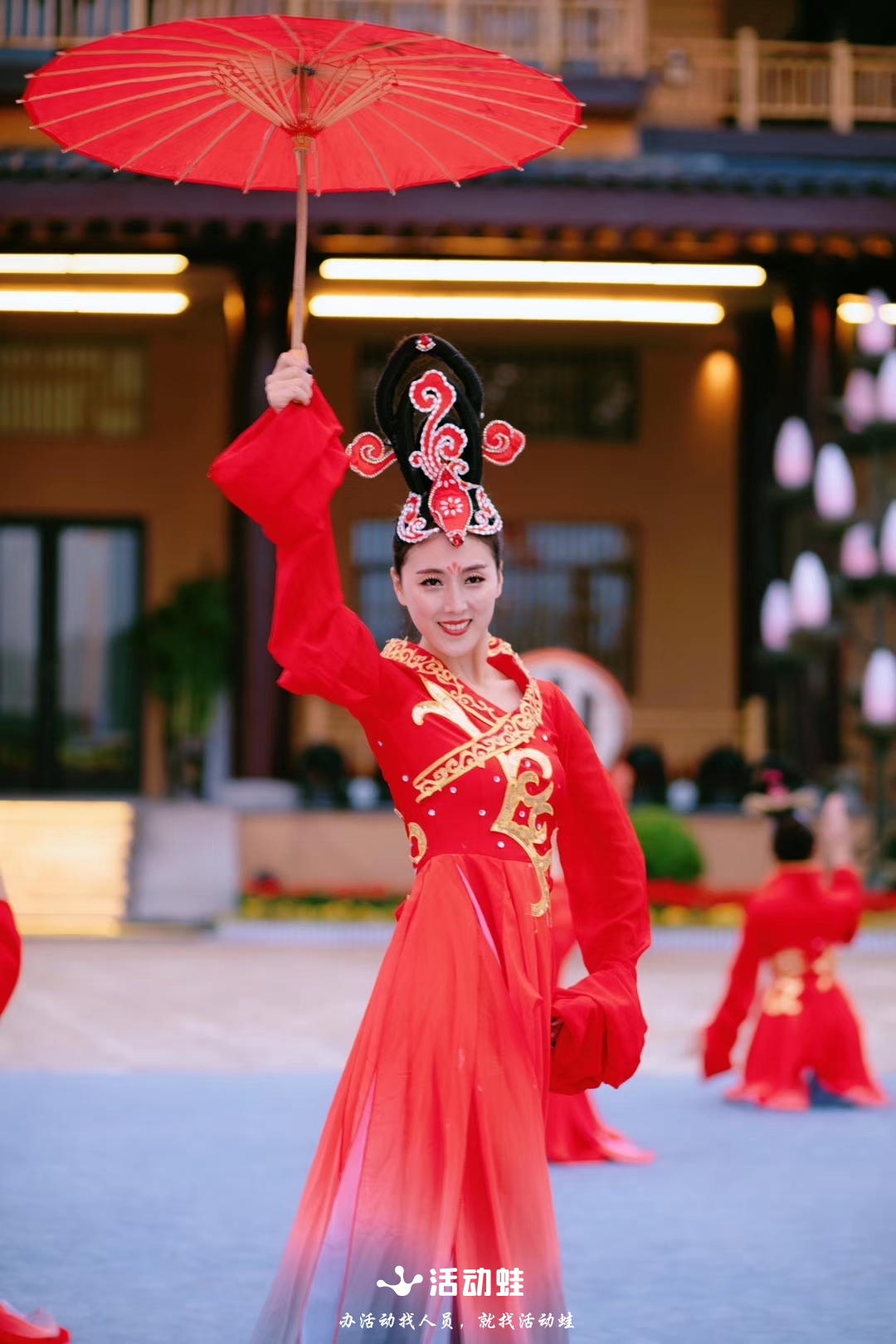 节目图片主要表达汉民族积淀古代文化保留原始舞蹈的遗存它浓缩着中国